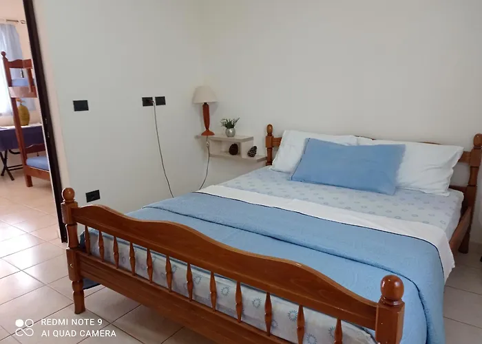 A & H Apartments Velipoje