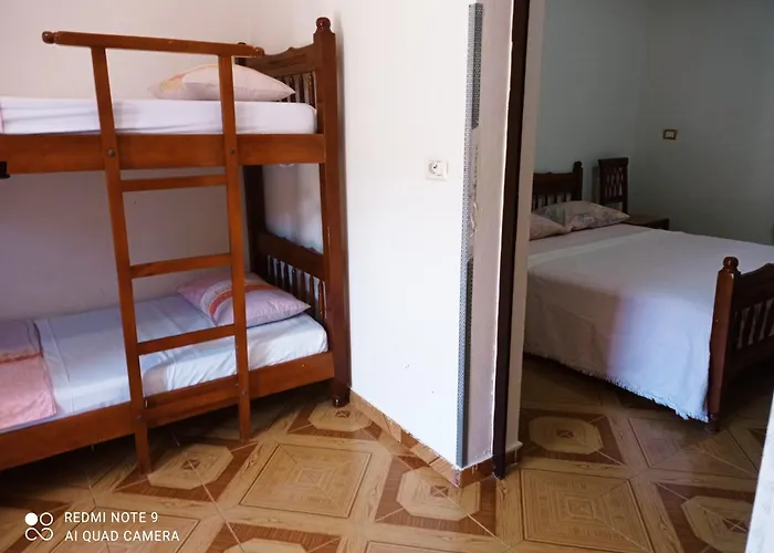 A & H Apartments Velipoje